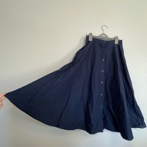 3 for 15$ 🌸 UNIQLO navy skirt size Small